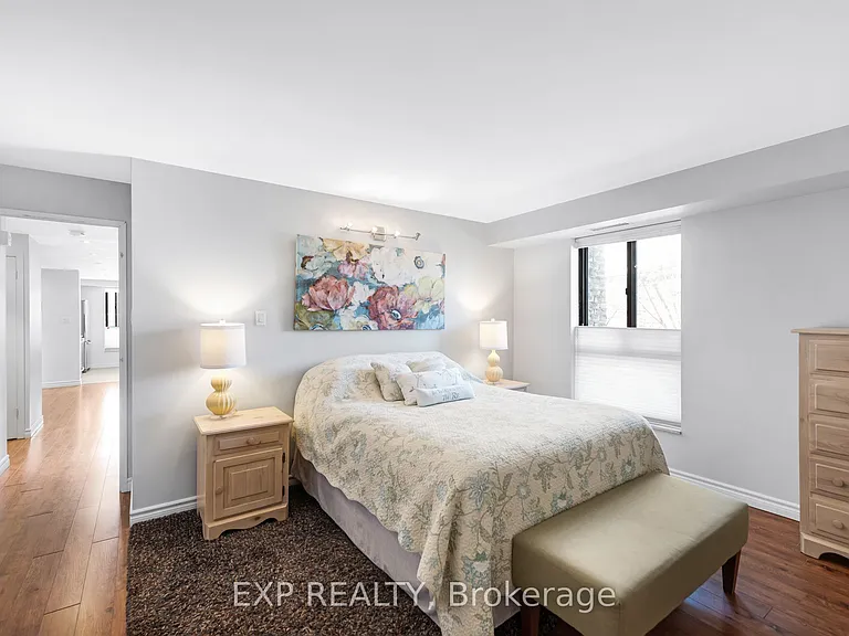 15390 Yonge St #104 — Photo 10