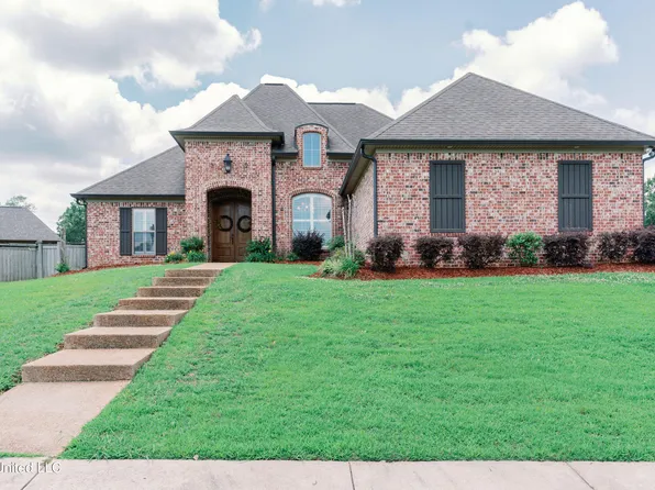 137 Copper Creek Dr, Clinton, MS 39056