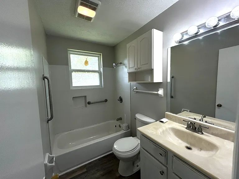 808 Goldcrest Dr — Photo 11