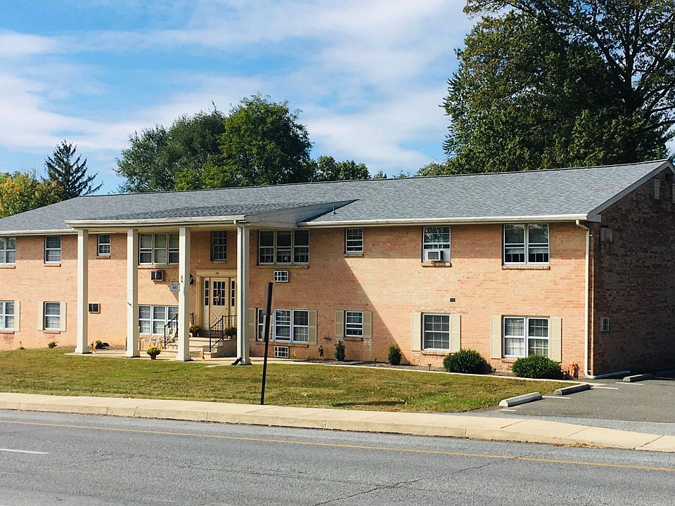 1st image of 601 E Cypress St APT 6