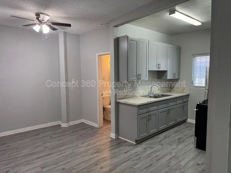 2028 Chestnut Ave #A — Photo 8
