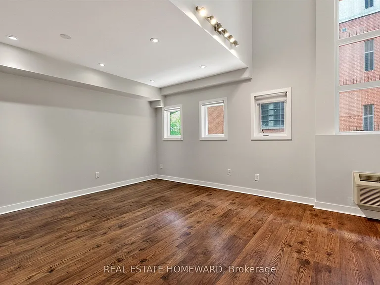 21 Earl St #115 — Photo 11