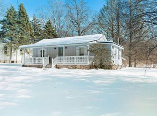 465 S Maple St, Saugatuck, MI 49453