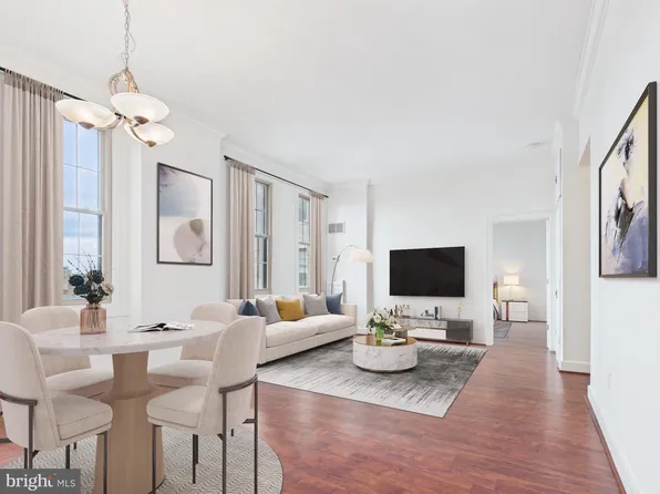 1 E Chase St Unit 814, Baltimore, MD 21202