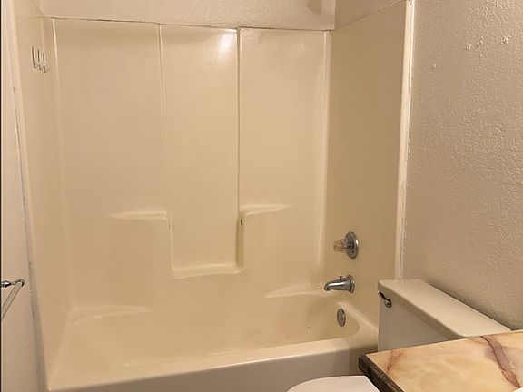5th image of 8511 S Drexel Pl