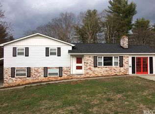 539 Circle Dr, Hudson, NC 28638