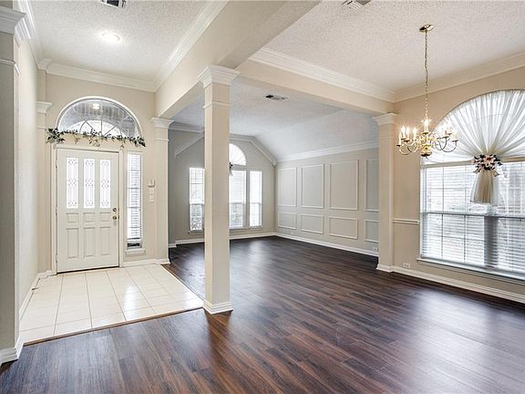 4th image of 3101 Olen Ct