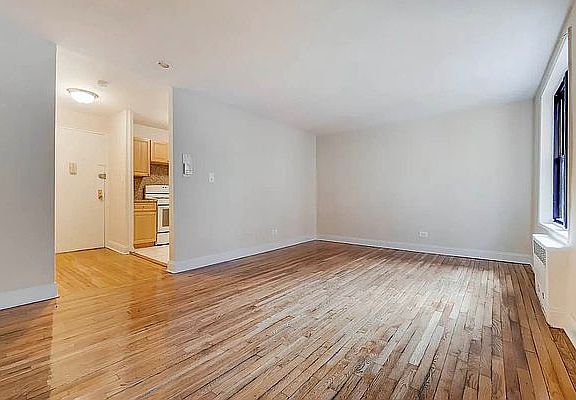 3rd image of 41-22 Parsons Blvd #301