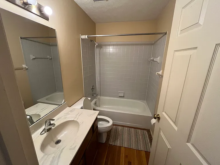 6400 Belmont Park Ct — Photo 26