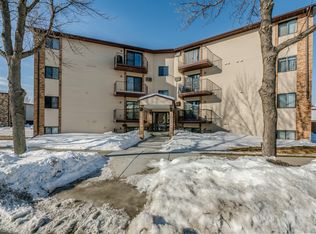 2710 Gateway Ave, Bismarck, ND 58503