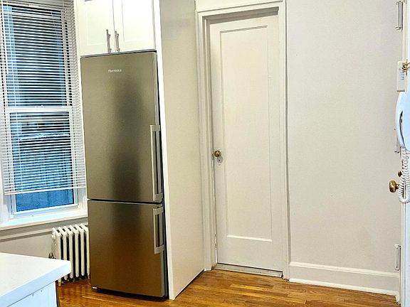 3rd image of 232 E 95th St APT 5A