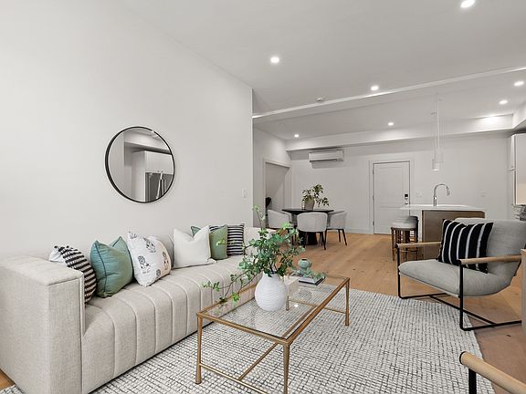 4th image of 105 Sea St #302