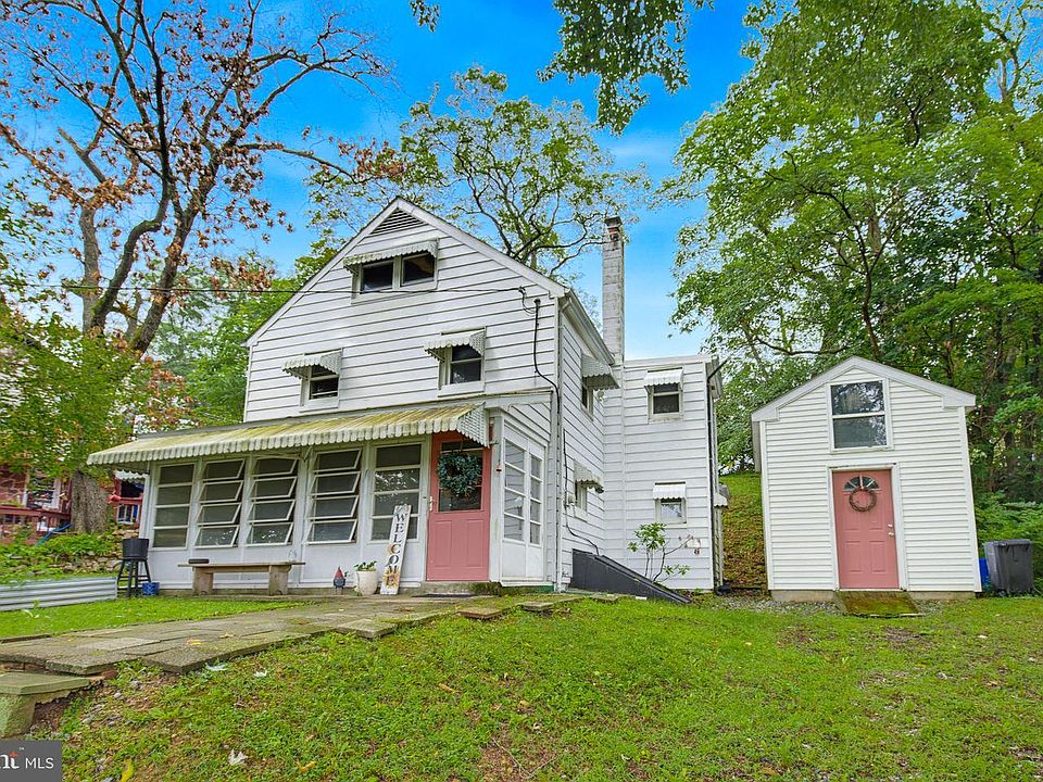 1st image of 109 Ridge St
