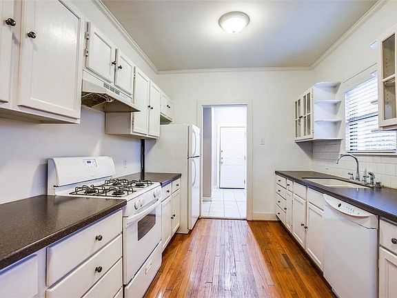 4th image of 5219 Parkland Ave