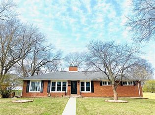 10824 W 70th Ter, Shawnee, KS 66203