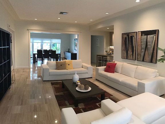 4th image of 2270 Bayview Ln