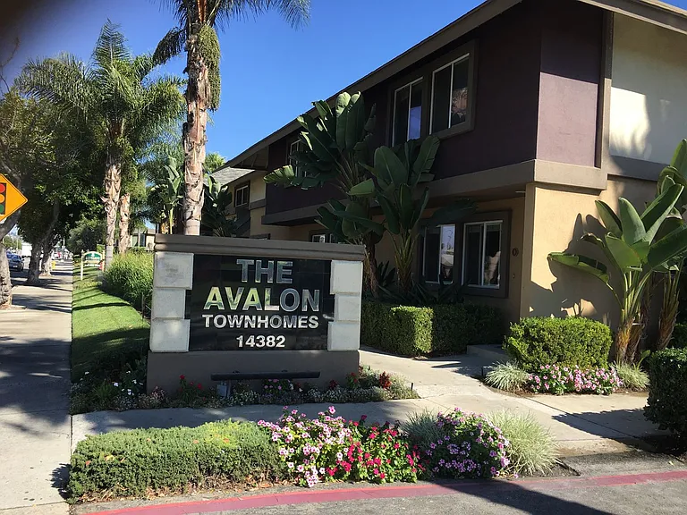 Avalon Townhomes OPEN HOUSE SATURDAY 11/15/2025 — Photo 44