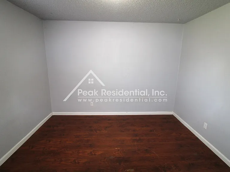 5914 Del Campo Ln — Photo 8