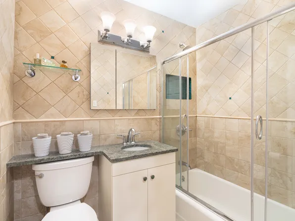 222 East 80th Street 6C image 9 of 9