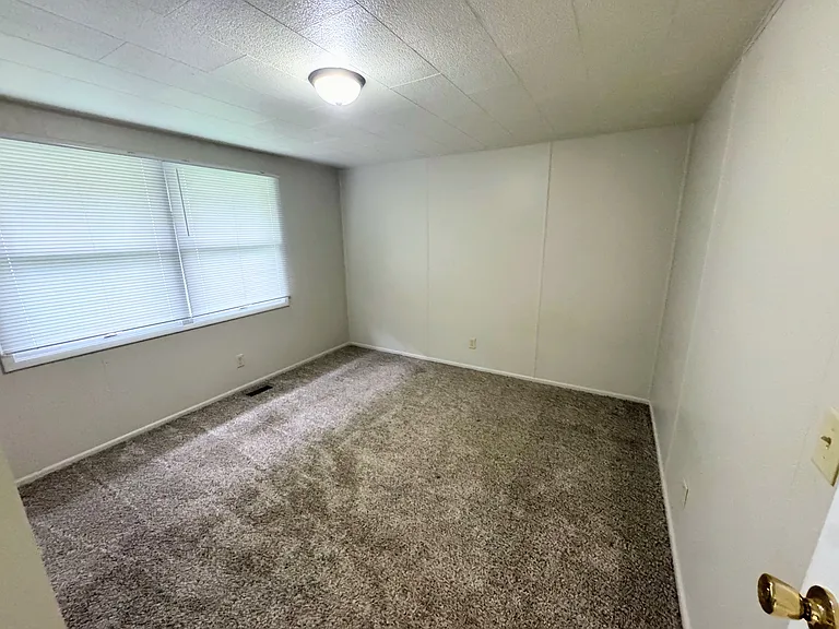 2054 Saint Joseph Ln — Photo 12