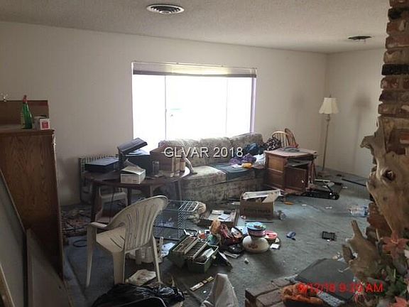 3rd image of 351 S Tonopah Dr