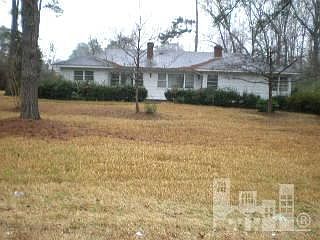 1st image of 830 E Memorial Drive