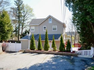 26 Center St, Butler, NJ 07405