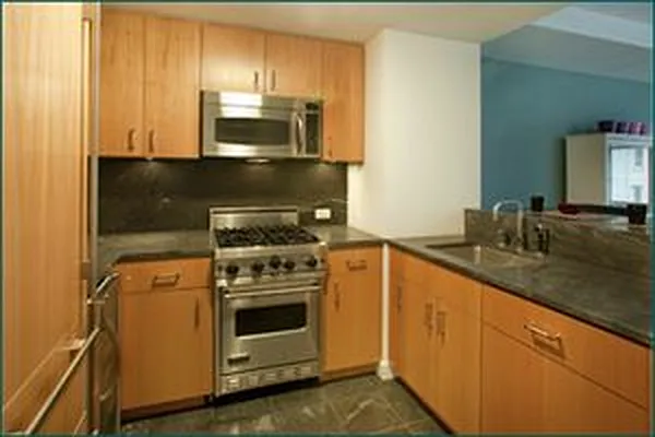 Rented by Douglas Elliman | media 14