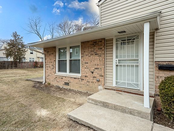 3rd image of 1101 Williamsburg Rd