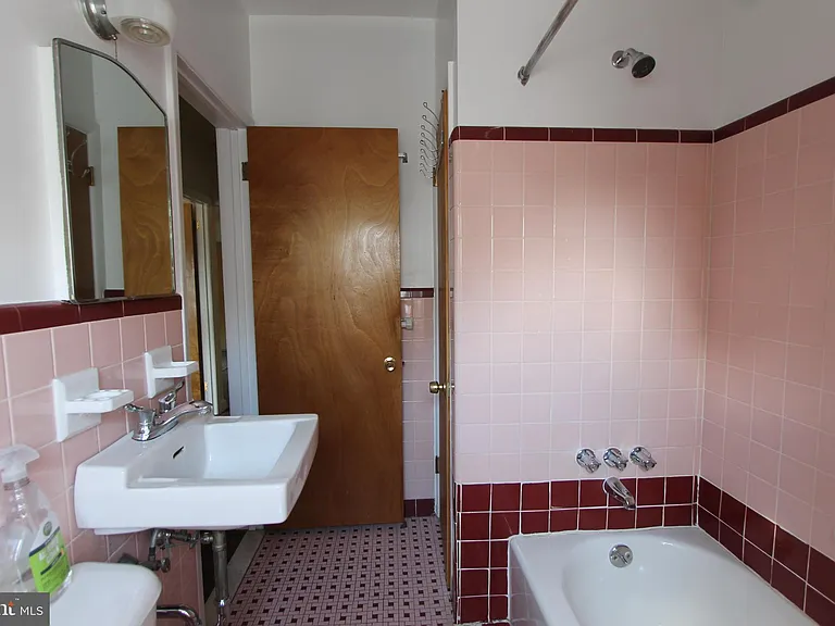 7174 Germantown Ave #6 — Photo 19