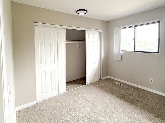 5th image of 2037 Inverway Ct