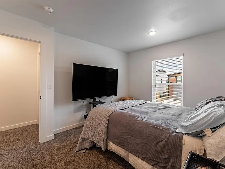 941 Boardwalk Ave — Photo 11