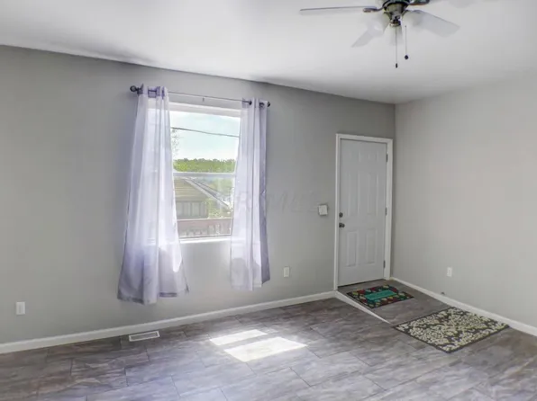 106 E Franklin St, Nelsonville, OH 45764