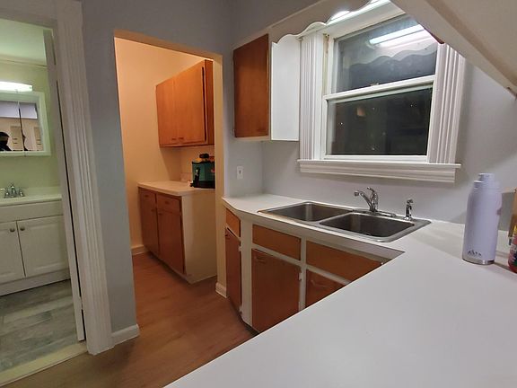 3rd image of 22 Buckley St APT 3