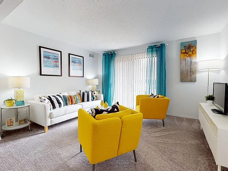 Teal Run Apartments — Photo 23