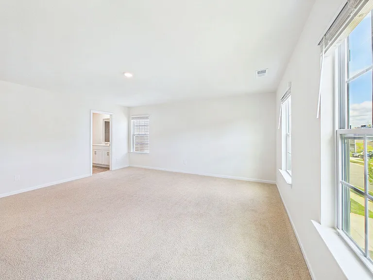 8185 Kennesaw Dr — Photo 16
