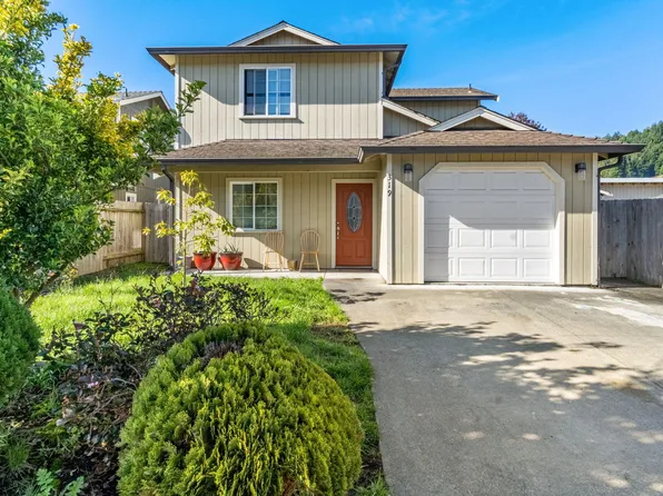 319 1st Ave, Rio Dell, CA 95562