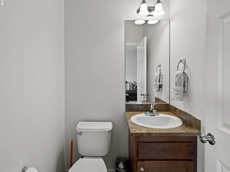 2223 SE 89th Ave — Photo 7