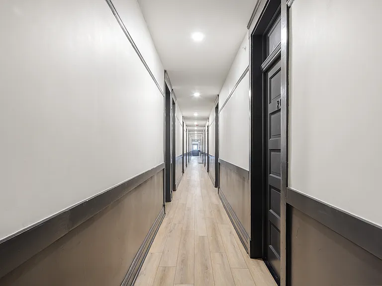 1023 N Broadway #304 — Photo 9