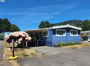 16131 W Hoffeldt Ln SPC 27, Brookings, OR 97415