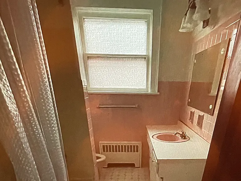 753 Lafayette Ave — Photo 9