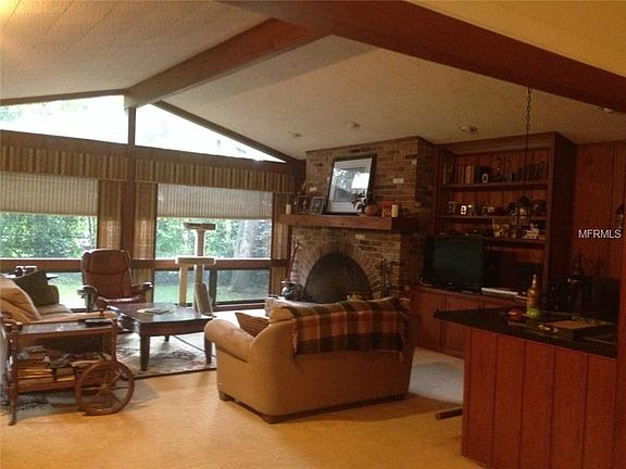 3rd image of 1970 Magnolia Dr