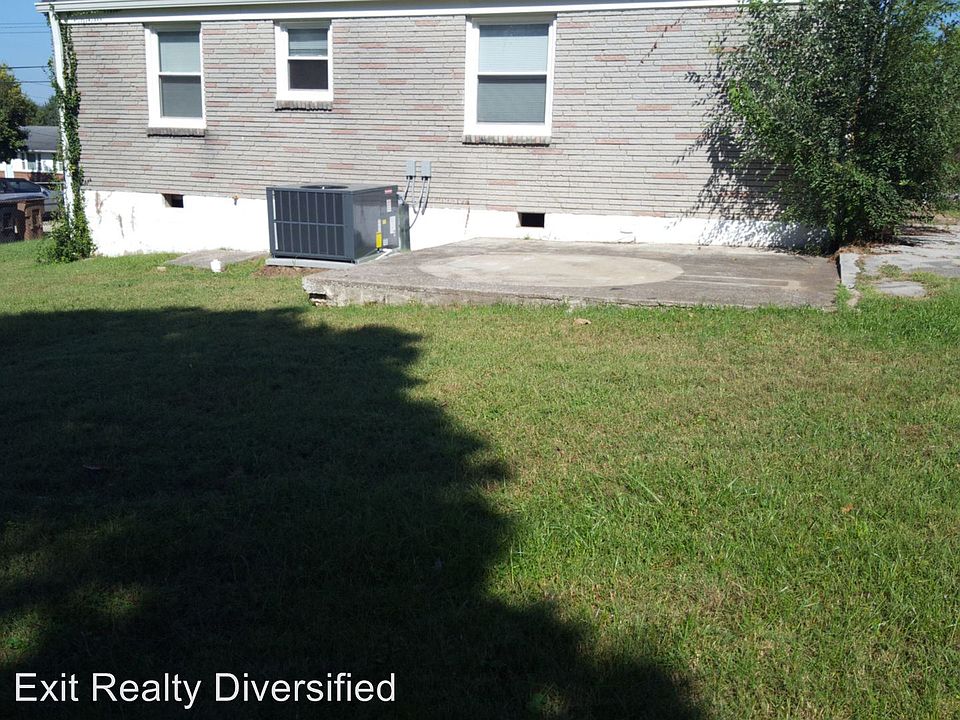 2nd image of 446 Cornish Dr