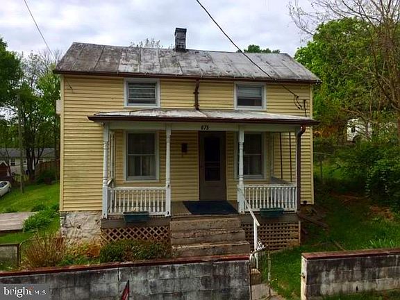 4th image of 675 Ash St