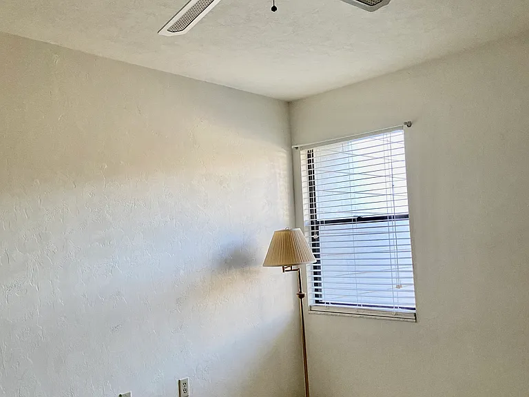 790 E Gilchrist Ct — Photo 18