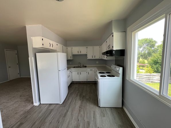 3704 Parkway Blvd #B