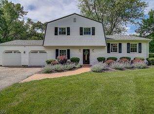 31 Queen Anne Dr, Basking Ridge, NJ 07920