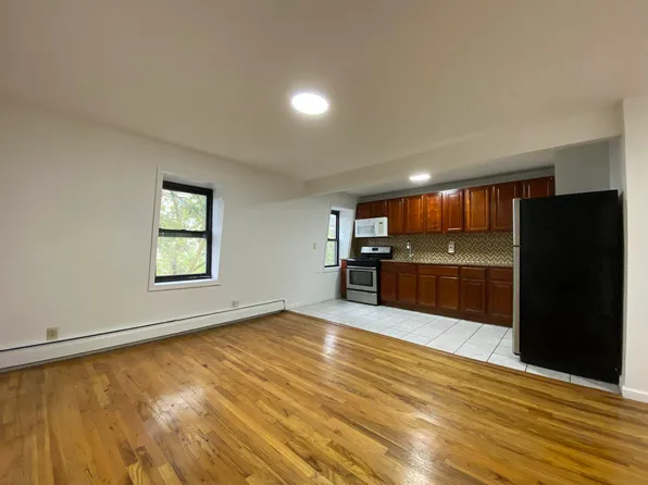 329 Lewis Avenue image 1 of 7