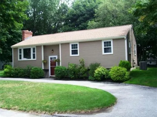 19 Lackey St, Haverhill, MA 01830