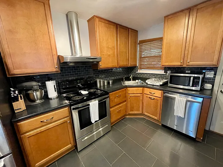 801 Prospect Ave — Photo 16